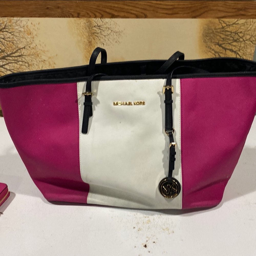 Authentic Michael Kors Large Tote Bag